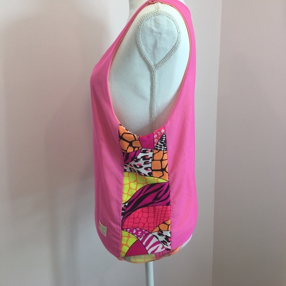 Mesh Reversible Tank - Picture 3 of 6